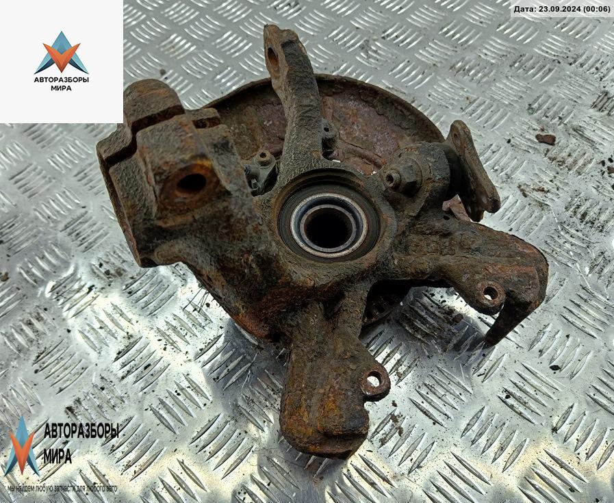 ступица передняя правая Volkswagen Golf 4 поколение 2001, 1.4 л., бензин, МКПП, серый, хетчбэк 5 дв. - фото №1