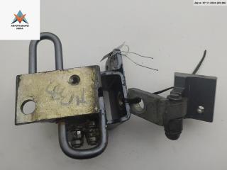 петля двери Volkswagen Touareg 1 поколение 2006, серый, внедорожник 5 дв., 7L0833412A, 7L0833402B