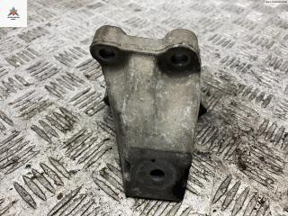 кронштейн двигателя Audi A6 4F/C6 2004, 3.0 л., дизель, АКПП, серый, седан, 4F0199307L