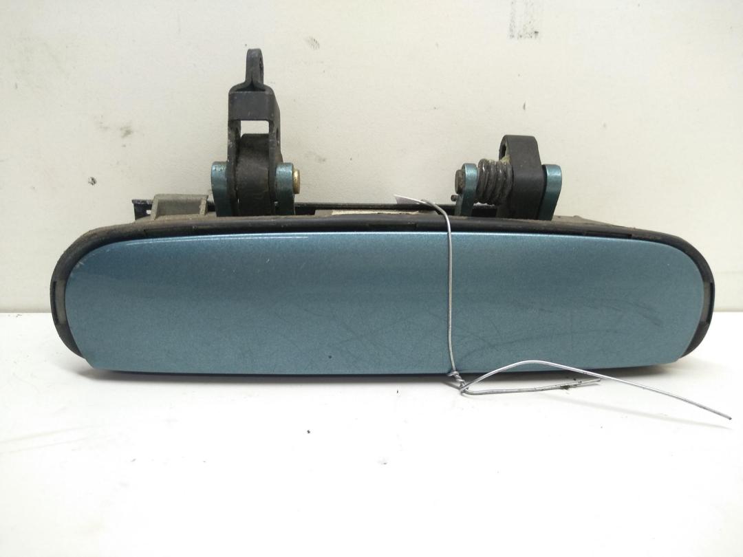 ручка наружная передняя правая Audi A6 4B/C5 1997, 1.8 л., Ti, бензин, АКПП, зелёный, седан, 4B2837886 - фото №1