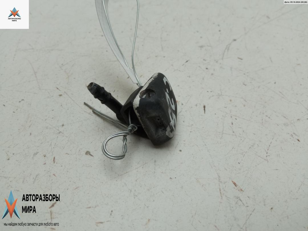 форсунка омывателя лобового стекла Fiat Doblo 1 поколение 2003, 1.9 л., дизель, МКПП, белый, фургон - фото №1