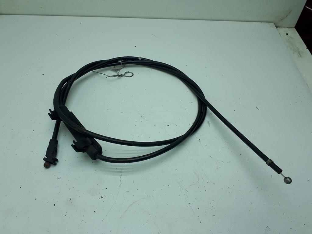 трос капота Volkswagen Passat B5+ (GP) 2002, 1.9 л., дизель, МКПП, чёрный, универсал, 3B1823531D
