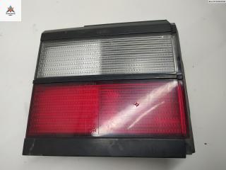 фонарь крышки багажника левый Volkswagen Passat B3 1991, 2.0 л., бензин, МКПП, красный, универсал, 333945107