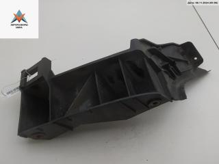 кронштейн заднего бампера Volkswagen Polo 4 поколение 2004, 1.4 л., дизель, МКПП, синий, хетчбэк 5 дв.