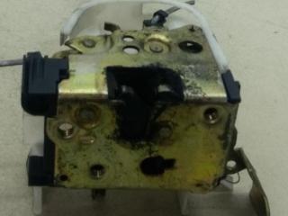 замок двери передней правой Fiat Punto I 1998, 1.1 л., бензин, МКПП, красный, хетчбэк 3 дв.
