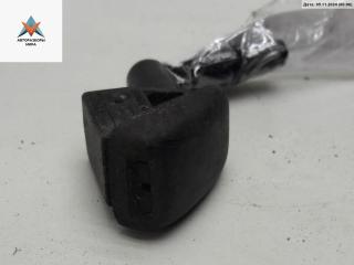 форсунка омывателя лобового стекла Skoda Fabia 1 поколение (6Y) 2002, 1.4 л., бензин, МКПП, серый, хетчбэк 5 дв., 3B0955985