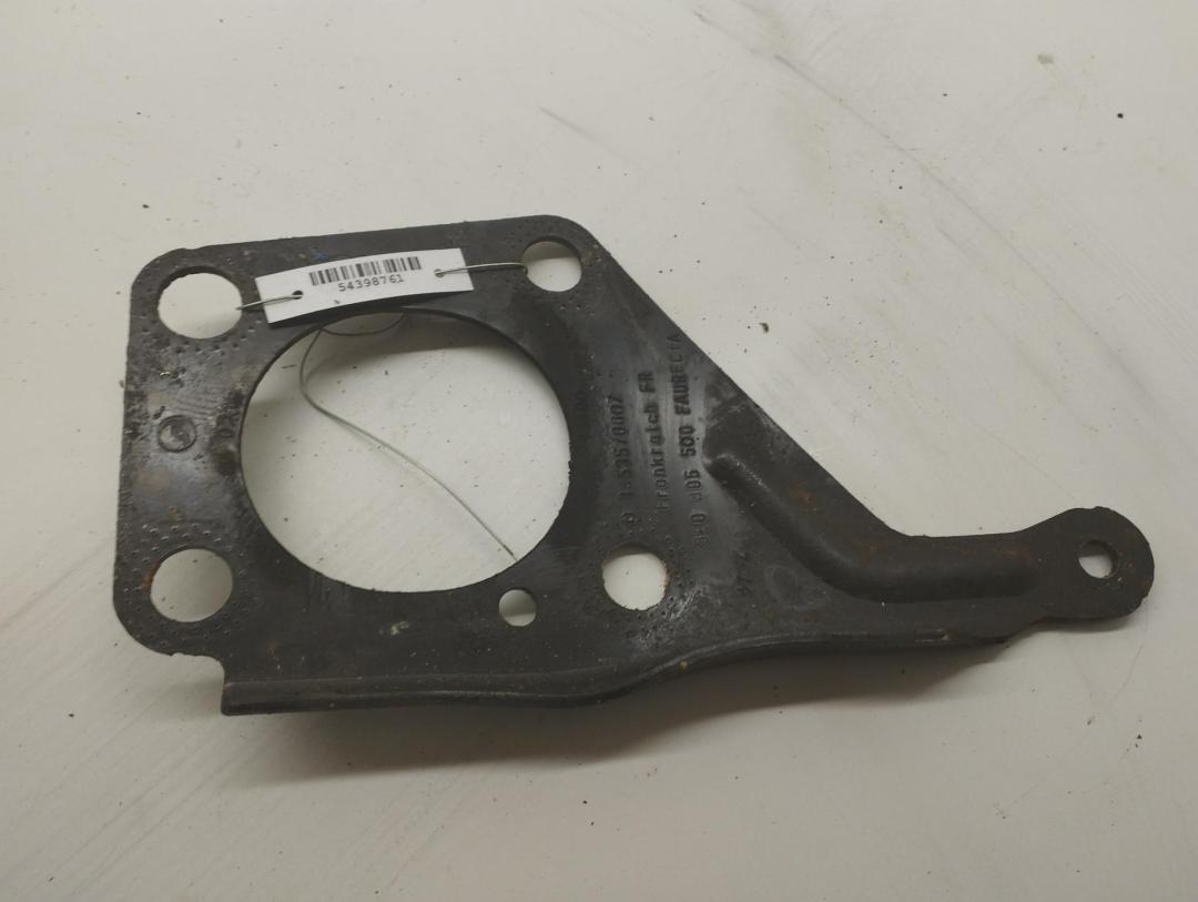 кронштейн (крепление) Audi A4 B6 2003, 3.0 л., бензин, АКПП, серый, универсал, 8E0805500