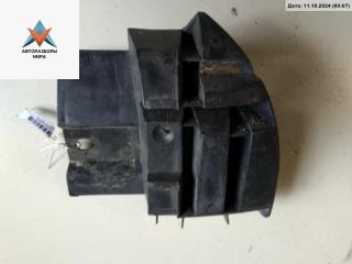 кронштейн заднего бампера Volkswagen LT 2 поколение 2000, 2.5 л., дизель, МКПП, белый, микроавтобус, 9018850116