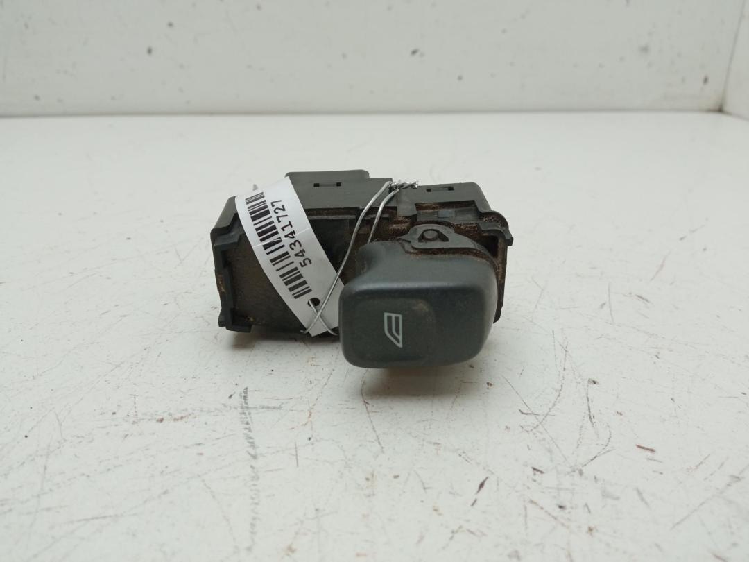 кнопка стеклоподъемника заднего правого Volvo V70 2001, 2.4 л., бензин, АКПП, серый, универсал, 9472275