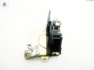 замок двери передней правой BMW 5 серия E39 [рестайлинг] 2001, 2.5 л., дизель, МКПП, синий, универсал, 8235126