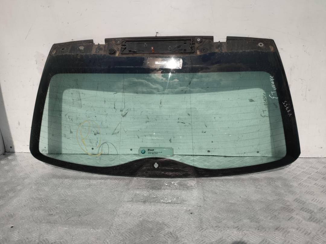 стекло заднее BMW 5 E60/E61 2007, 3.0 л., дизель, АКПП, чёрный, универсал