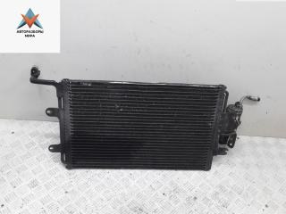 радиатор кондиционера Volkswagen Golf 4 поколение 1999, 2.0 л., бензин, МКПП, синий, универсал