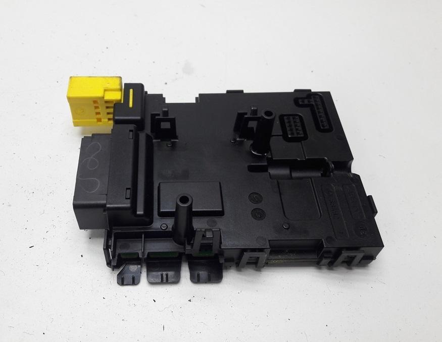 блок управления коммутационным центром Volkswagen Passat B6 2006, 2.0 л., дизель, МКПП, серый, универсал, 3C0953549L - фото №1