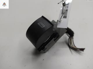 кнопка стеклоподъемника переднего правого Audi A6 4B/C5 [рестайлинг] 2002, 2.5 л., дизель, МКПП, синий, универсал, 4B0959855