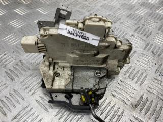 замок двери передней левой Audi A4 B7 2005, 2.0 л., TFSI, бензин, МКПП, синий, седан