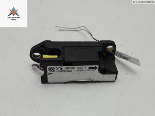 датчик AirBag Volkswagen Passat B5 1998, 1.6 л., бензин, МКПП, серый, седан, 1J0909806N