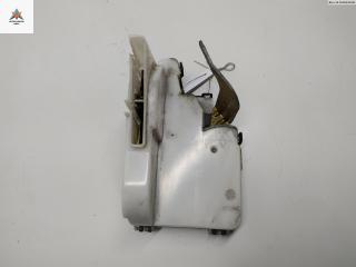 замок двери задней левой Volkswagen Polo 3 поколение 1997, 1.6 л., бензин, МКПП, красный, седан