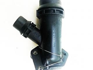 фланец (тройник) системы охлаждения BMW 5 серия E60/E61 2004, 2.5 л., дизель, МКПП, серый, седан, 2247744