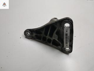 кронштейн двигателя Audi A4 B6 2002, 2.5 л., дизель, АКПП, серый, универсал, 8E0199343