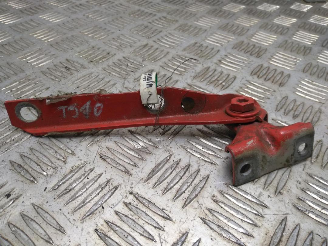 петля капота правая Audi 80 B4 1994, красный, седан