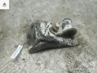 Крепление втулки стабилизатора заднего Volkswagen Transporter T5 2007, 1.9 л., дизель, МКПП, белый, микроавтобус