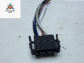 разъем (фишка) проводки Volkswagen Passat B3 1990, 1.8 л., бензин, МКПП, красный, универсал, 321945248