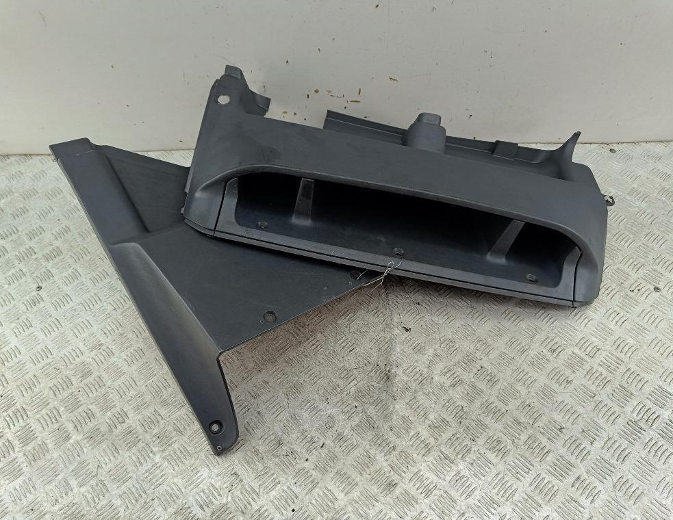 накладка декоративная Mercedes-Benz Atego 2002, 4.2 л., дизель, МКПП, синий, 9736800906, 9736801406