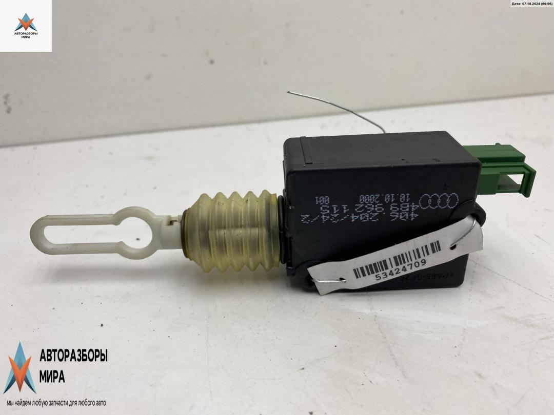 активатор замка багажника Audi A6 4B/C5 1998, 2.5 л., дизель, АКПП, серый, универсал, 4B9962115 - фото №1