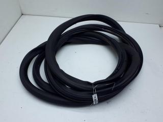 уплотнитель двери Porsche Cayenne 955 2003, 4.5 л., бензин, АКПП, чёрный, внедорожник 5 дв.