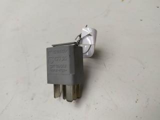 реле (прочие) Opel Astra H 2007, 1.7 л., дизель, МКПП, серый, универсал, 13100504