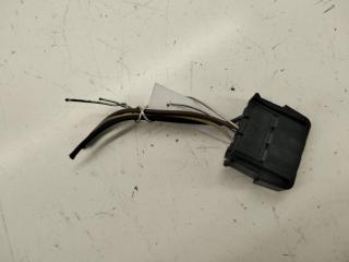 разъем (фишка) проводки Volkswagen Passat B3 1993, 2.0 л., бензин, МКПП, чёрный, универсал, 321945248
