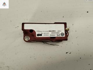 датчик AirBag Volkswagen Golf 4 поколение 2000, 1.4 л., бензин, МКПП, синий, универсал, 1J0909606D