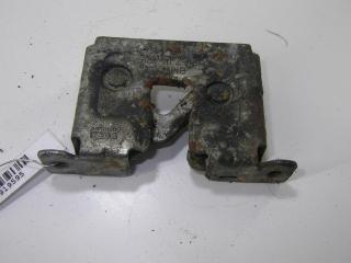 замок капота BMW 3 серия E90/E91/E92/E93 2007, 2.0 л., бензин, АКПП, красный, универсал, 7115229