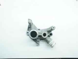 фланец (тройник) системы охлаждения Ford Fiesta 5 поколение [рестайлинг] 2006, 1.3 л., бензин, МКПП, красный, хетчбэк 5 дв., 1N1G8594