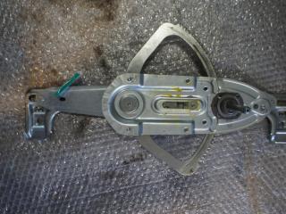 стеклоподъемник задний правый Ford Focus 2 поколение 2006, 2.0 л., дизель, МКПП, чёрный, универсал