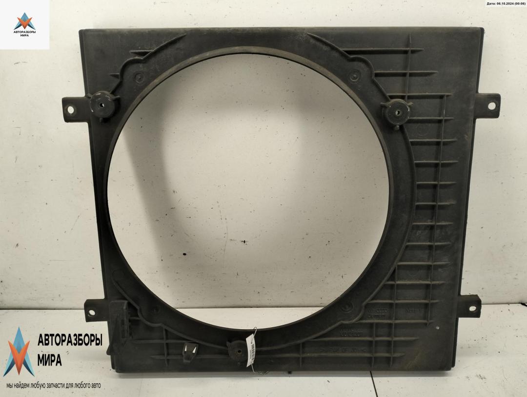 диффузор вентилятора Volkswagen Golf 4 поколение 2000, 1.4 л., бензин, МКПП, синий, универсал, 1J0121207 - фото №1