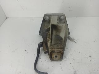 кронштейн двигателя Audi A6 C5 1999, 2.7 л., бензин, АКПП, чёрный, универсал, 8D0199308P