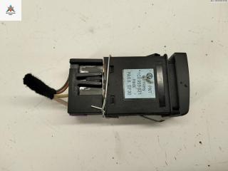 кнопка обогрева заднего стекла Volkswagen New Beetle 2000, 1.6 л., бензин, МКПП, чёрный, хетчбэк 3 дв., 1C0959621