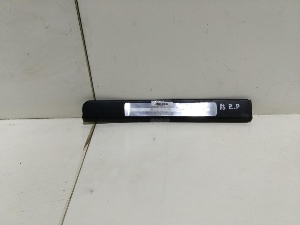 Накладка на порог наружная правая Audi A3 8P 2006, серый, хетчбэк 5 дв., 8P4853558G