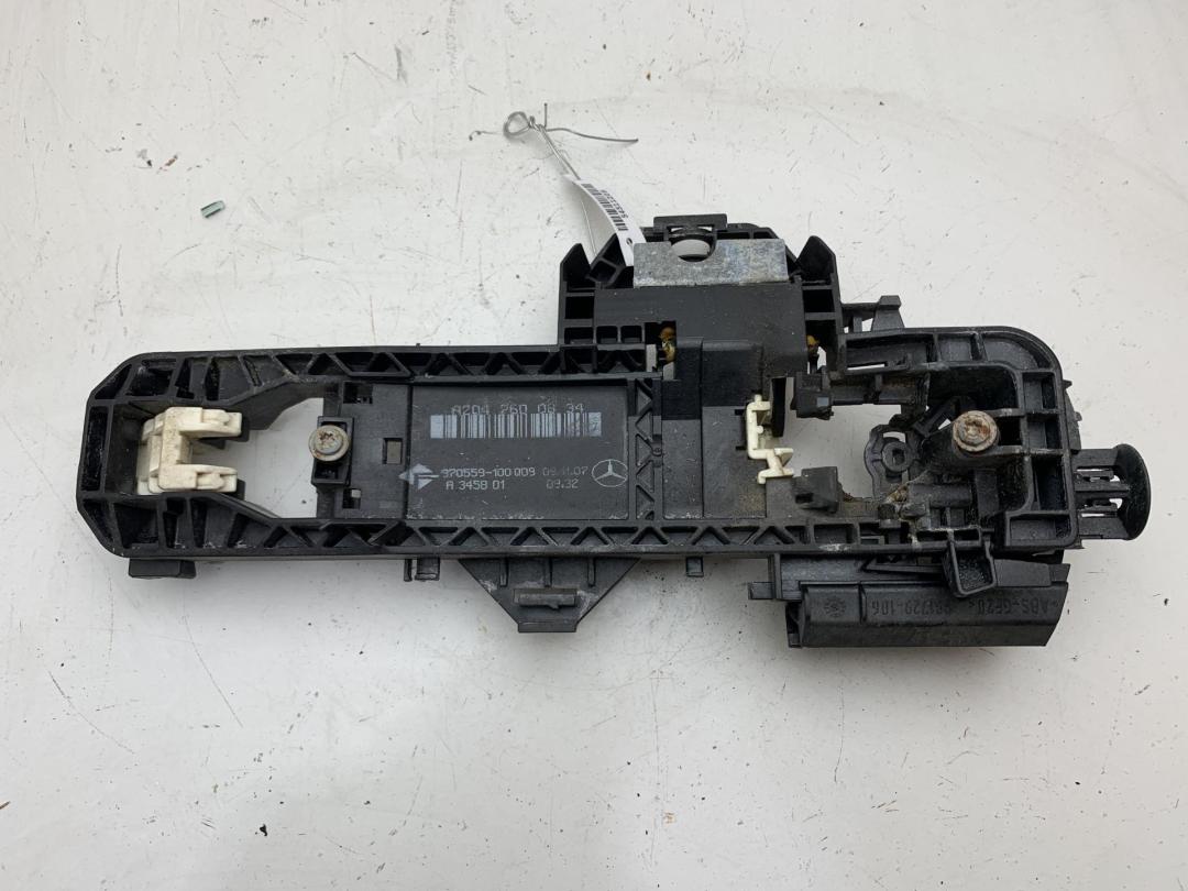 Корпус (держатель) ручки двери задней правой Mercedes-Benz C W204 2007, 2.2 л., дизель, АКПП, чёрный, универсал, 2042600834