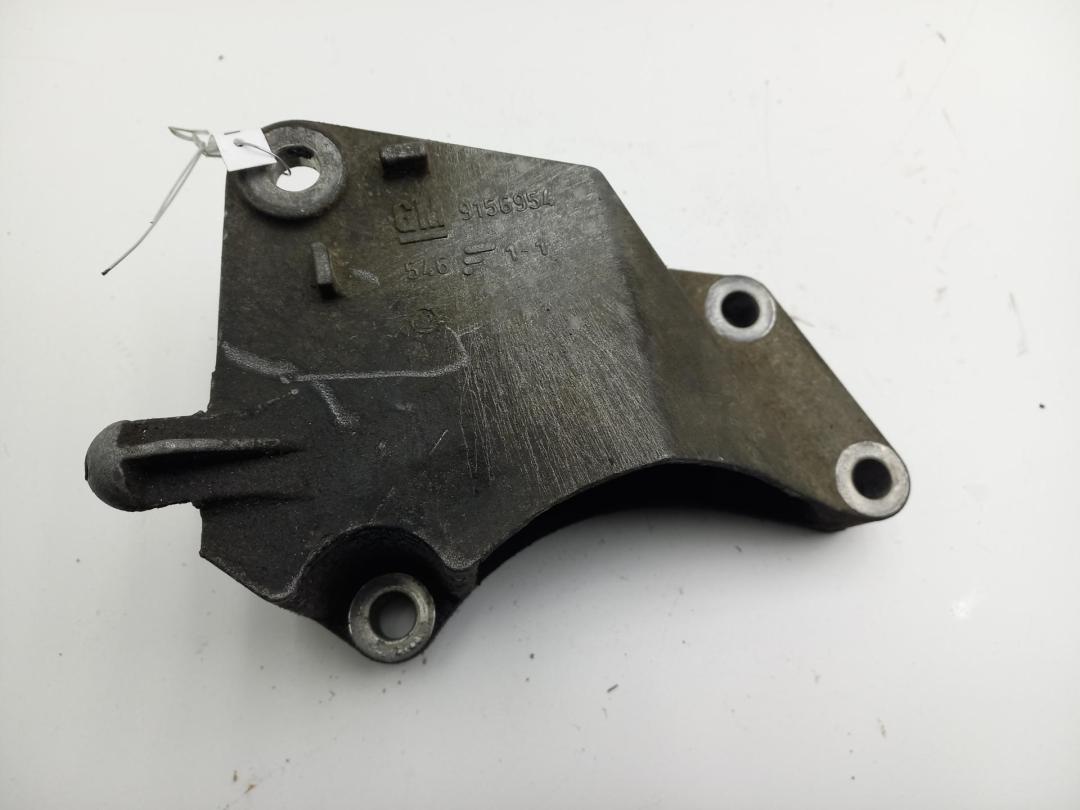 кронштейн КПП Opel Vectra C 2003, 2.0 л., дизель, МКПП, серый, седан, 9156954