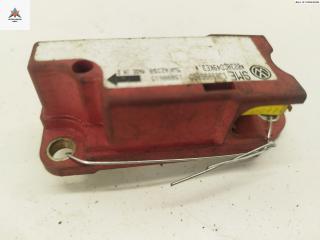 датчик AirBag Volkswagen Golf 4 поколение 2000, 1.4 л., бензин, МКПП, белый, хетчбэк 5 дв., 1J0909606D