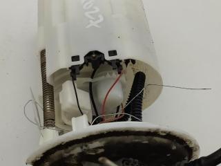 насос топливный Renault Megane 3 поколение 2009, 1.6 л., бензин, МКПП, чёрный, хетчбэк 5 дв.