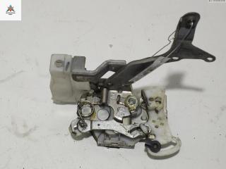 замок двери передней правой Peugeot 107 1 поколение 2005, 1.0 л., бензин, МКПП, чёрный, хетчбэк 3 дв., 1252913