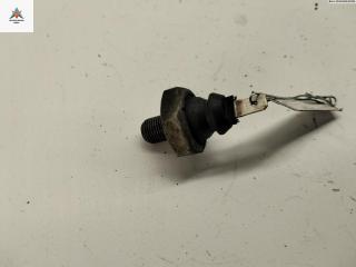 датчик давления масла Volkswagen Golf 4 поколение 1998, 1.4 л., бензин, МКПП, красный, хетчбэк 5 дв., 030919081B