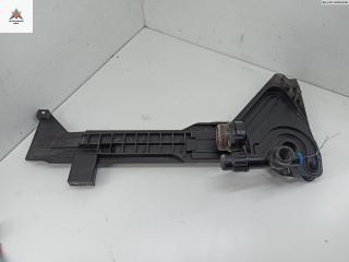 кронштейн (крепление) BMW 3 серия E46 [рестайлинг] 2002, 1.8 л., бензин, МКПП, серый, универсал, 1436250