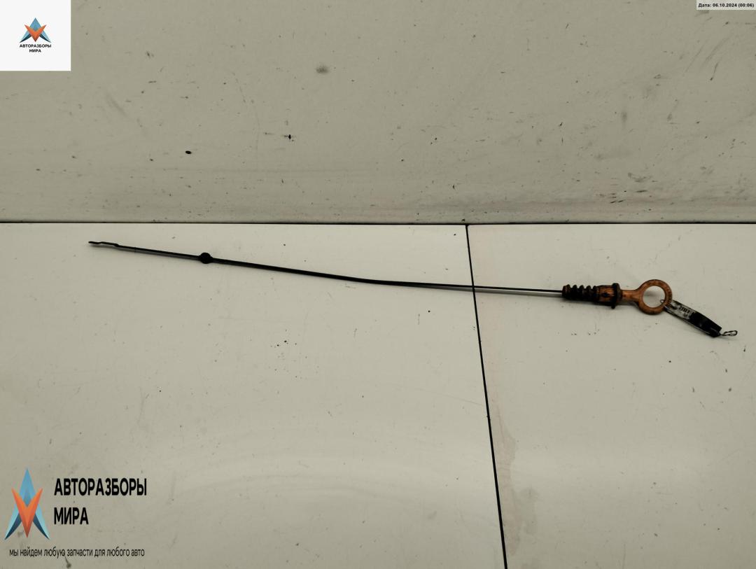 щуп двигателя Volkswagen Golf 4 поколение 2001, 1.9 л., дизель, МКПП, серый, универсал, 038115611B - фото №1
