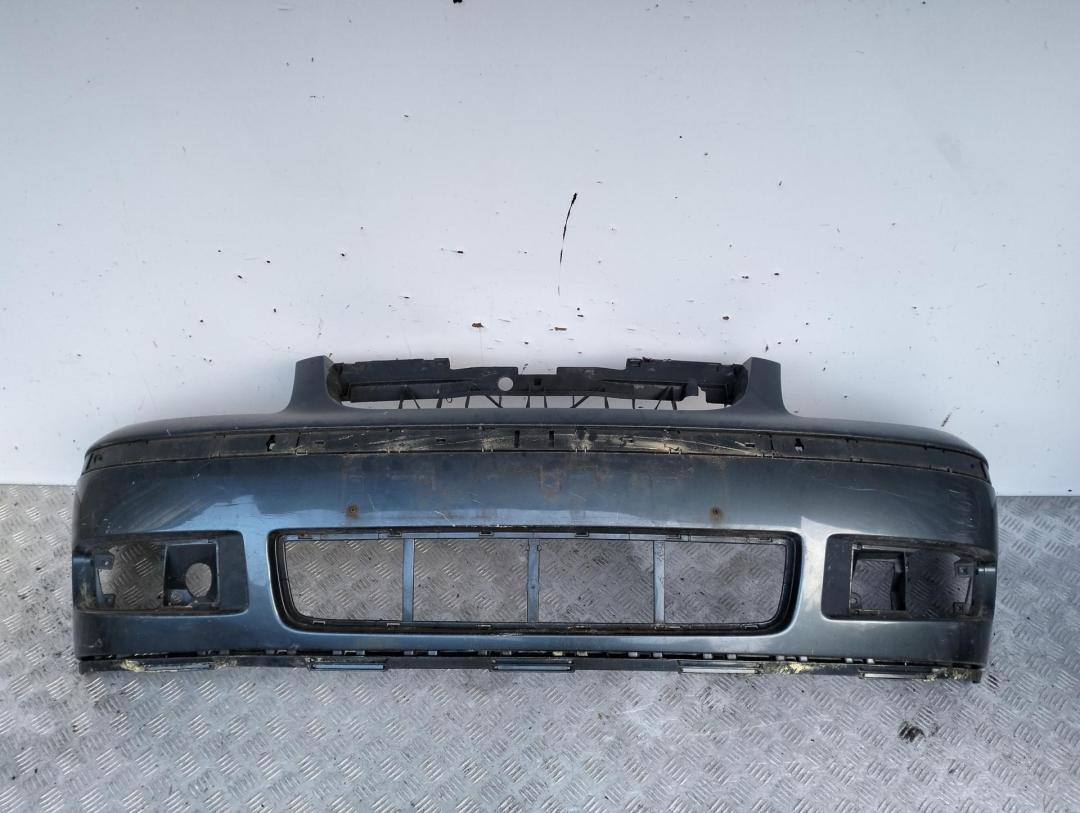 бампер передний Volkswagen Polo 2000, дизель, чёрный, хетчбэк 3 дв., 6N0807221H