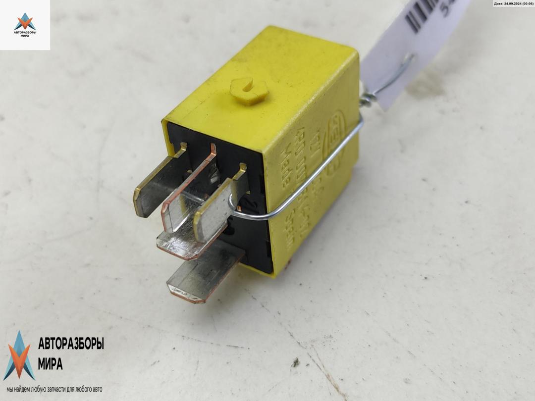 реле (прочие) Mercedes-Benz E-Класс W211/S211 2004, 5.0 л., бензин, АКПП, чёрный, универсал, 0025421219 - фото №1