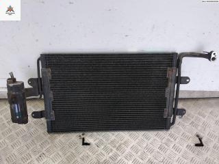 радиатор кондиционера Volkswagen Golf 4 поколение 1999, 1.4 л., бензин, МКПП, чёрный, хетчбэк 3 дв., 1J0820411C